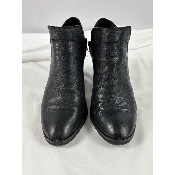 Lucky Brand Natlee Leather Ankle Booties Black 8 Stacked Heel Lug Sole Zip - Picture 3 of 12